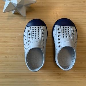 Kids grey and navy C4 Natives